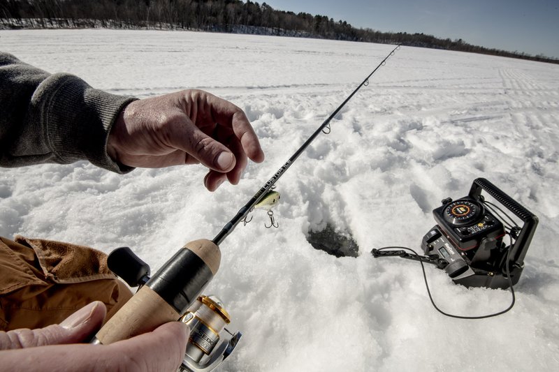 Canada - ice fishing casino game